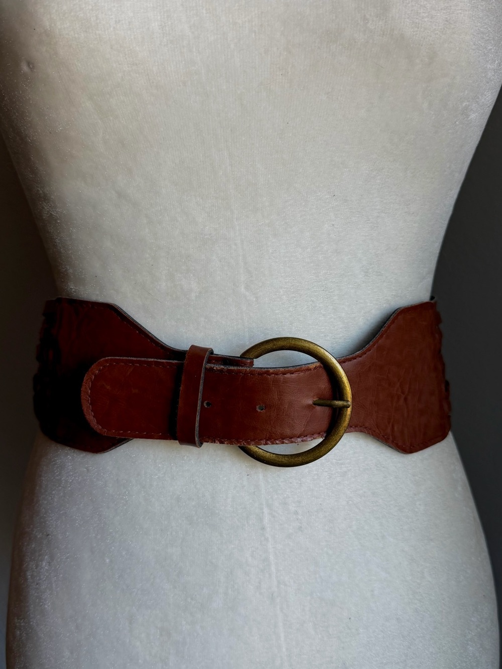 Beautiful Wide Brown Braided Leather Waist Belt with Brass Ring Buckle